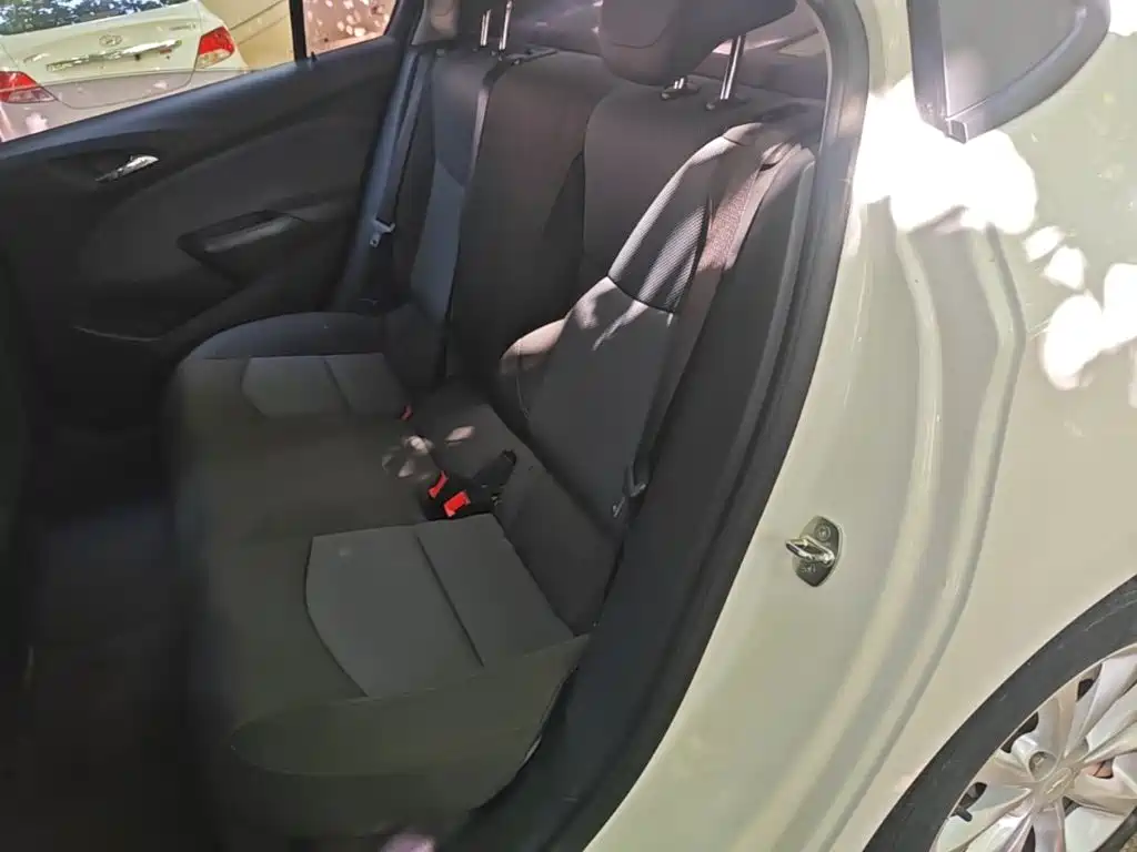 Chevrolet Cruze — миниатюра 13