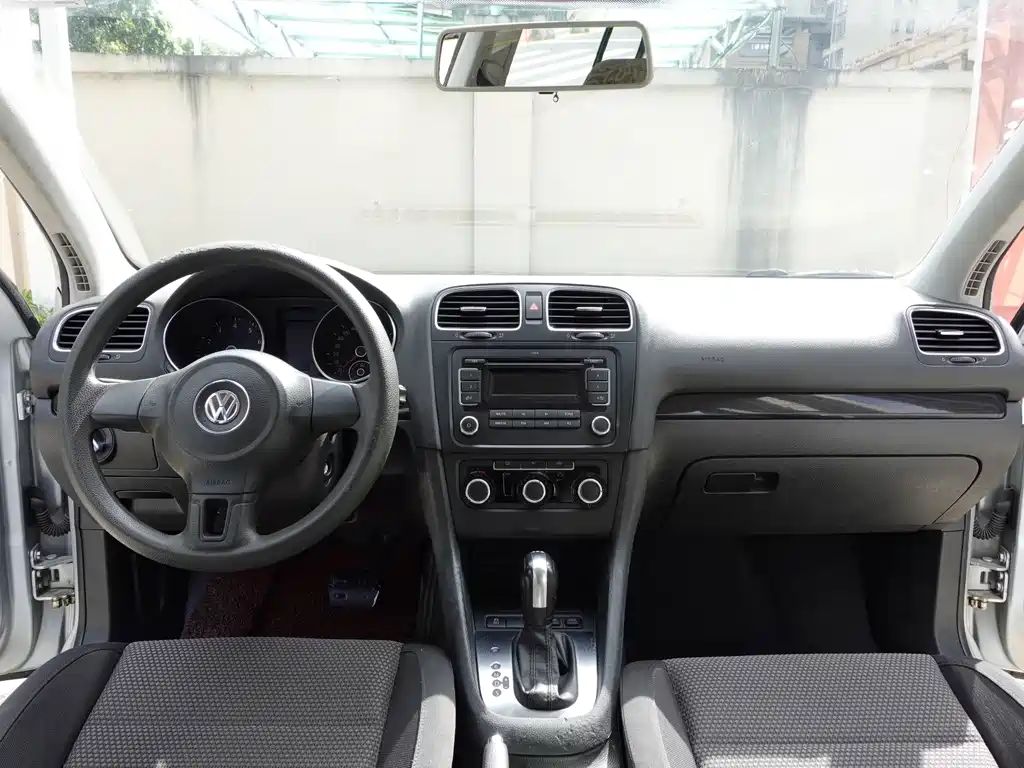 Volkswagen Golf — миниатюра 8