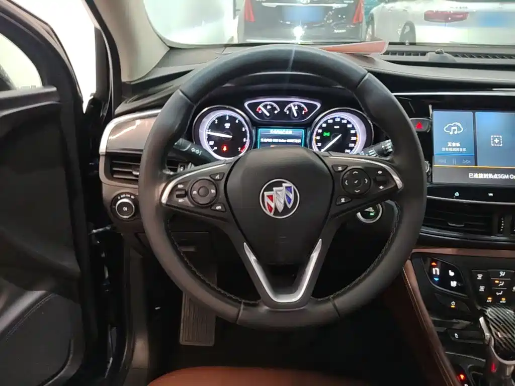 Buick Envision Plus — миниатюра 11