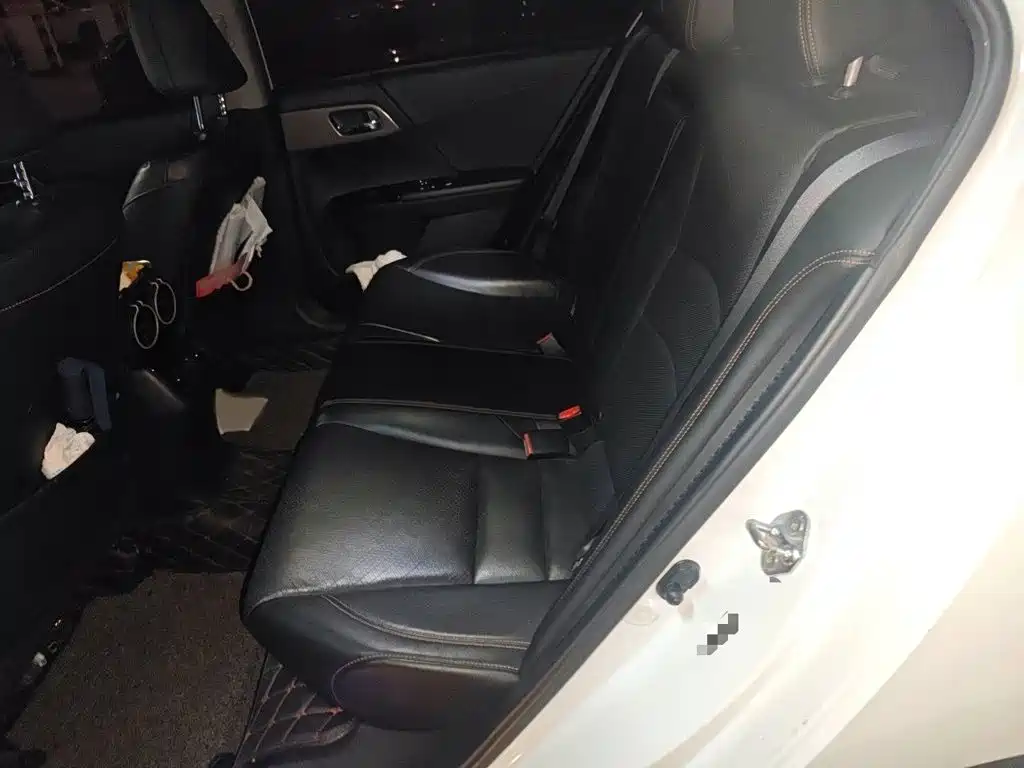 Honda Accord — миниатюра 15