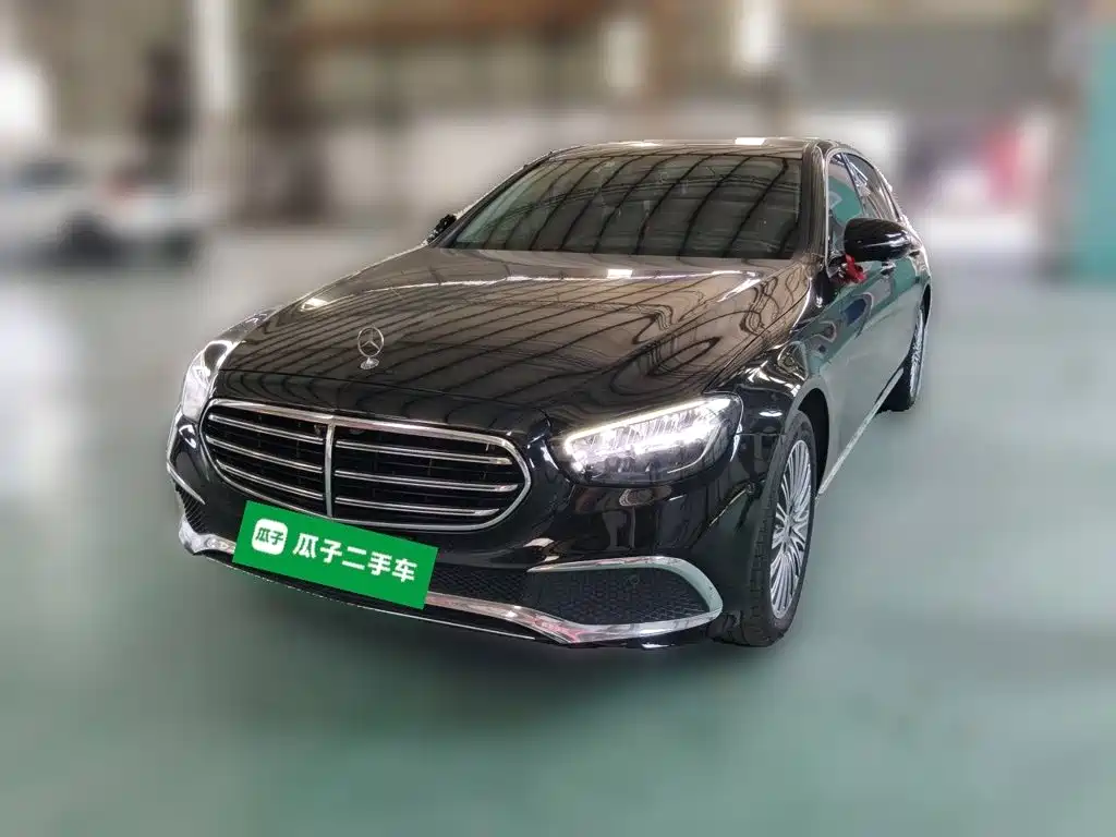 Mercedes-Benz E-Class — миниатюра 2