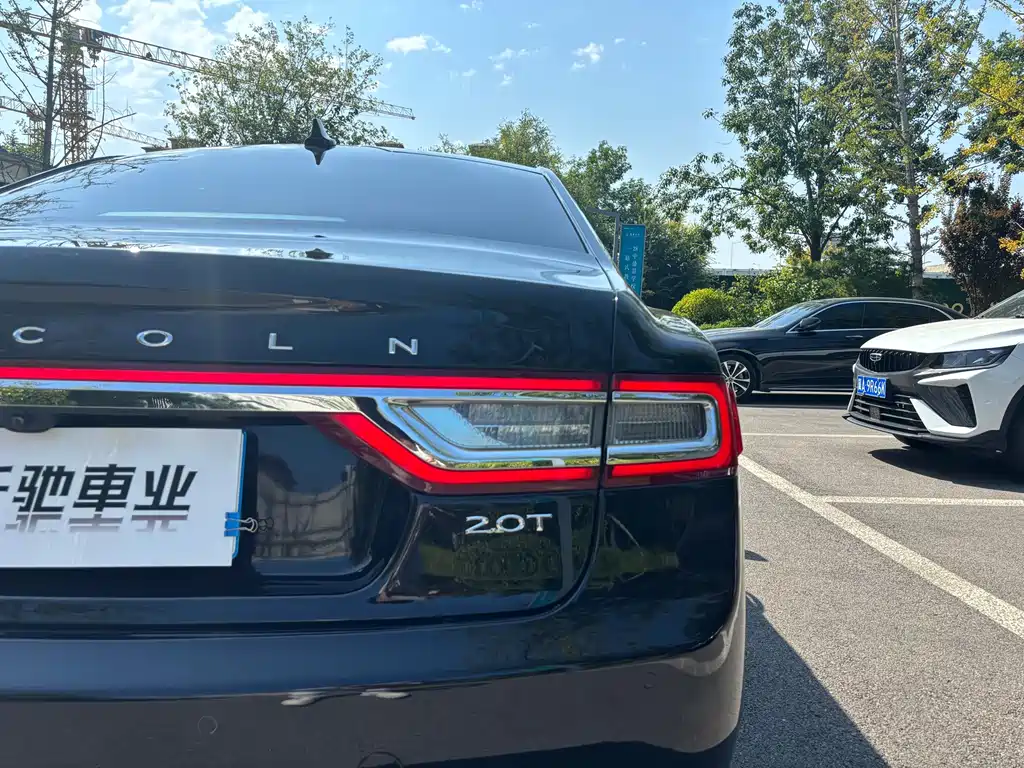 Lincoln Continental — миниатюра 16