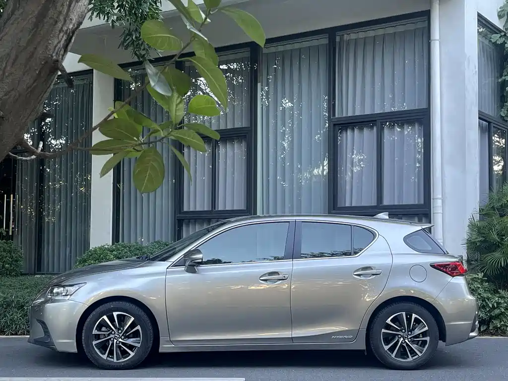 Lexus CT 2020 CT200h Elite