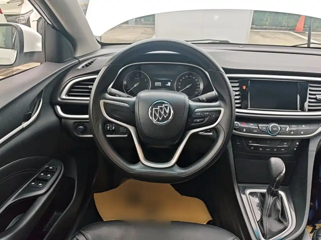 Buick Excelle — миниатюра 11