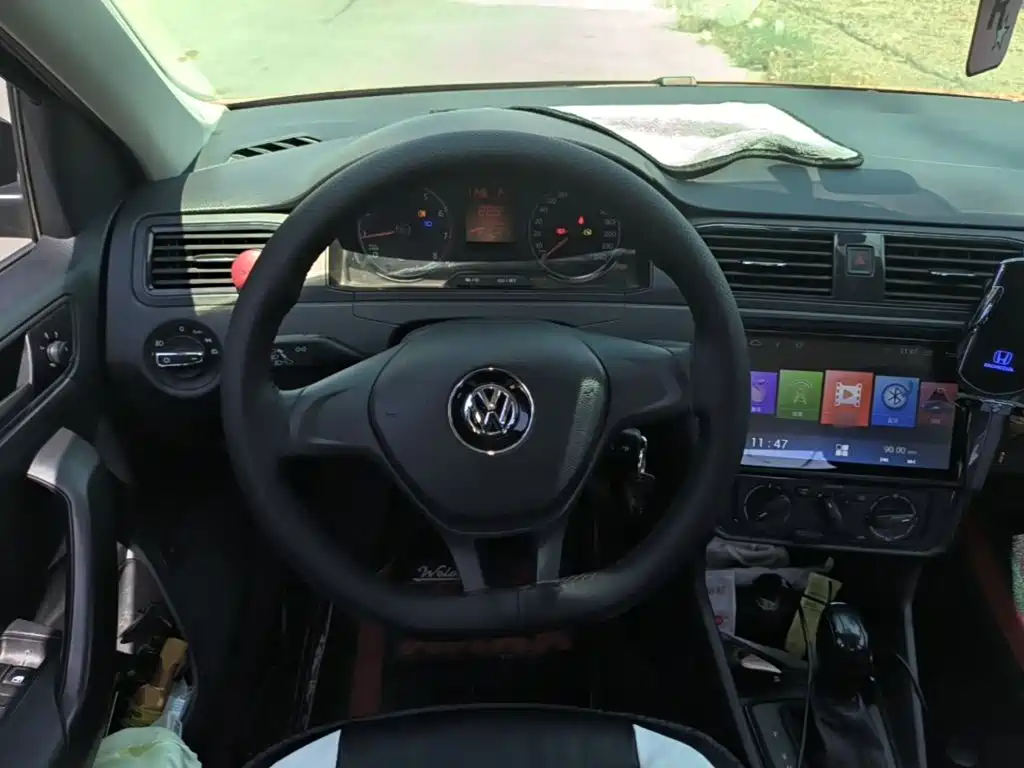 Volkswagen Santana — миниатюра 11