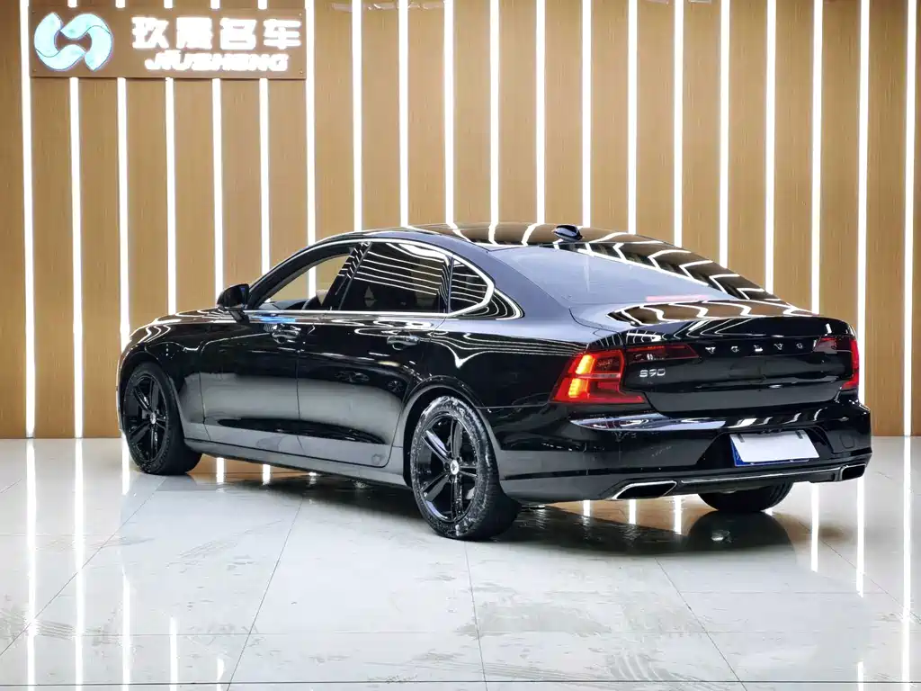 Volvo S90 — миниатюра 4