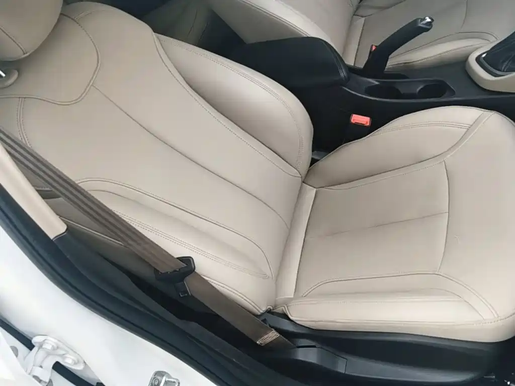 Buick Excelle — миниатюра 25