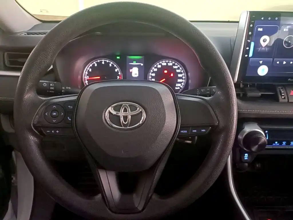 Toyota Wildlander — миниатюра 5