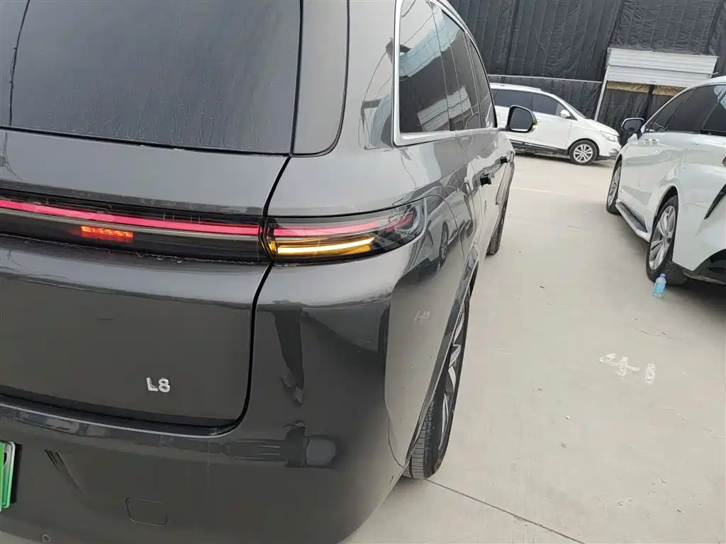 Li Auto L8 2023 Pro