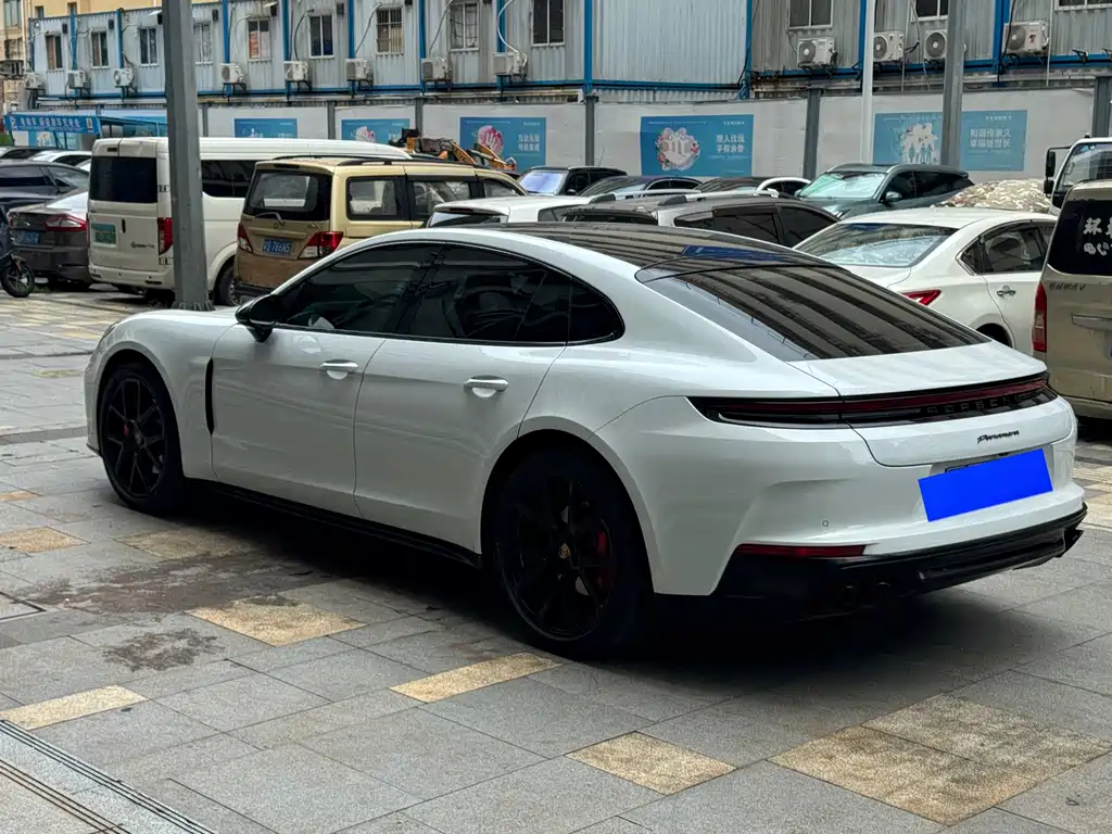 Porsche Panamera — миниатюра 11