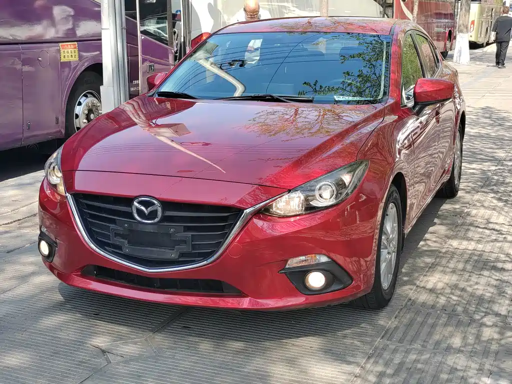 Mazda 3 Axela 2016