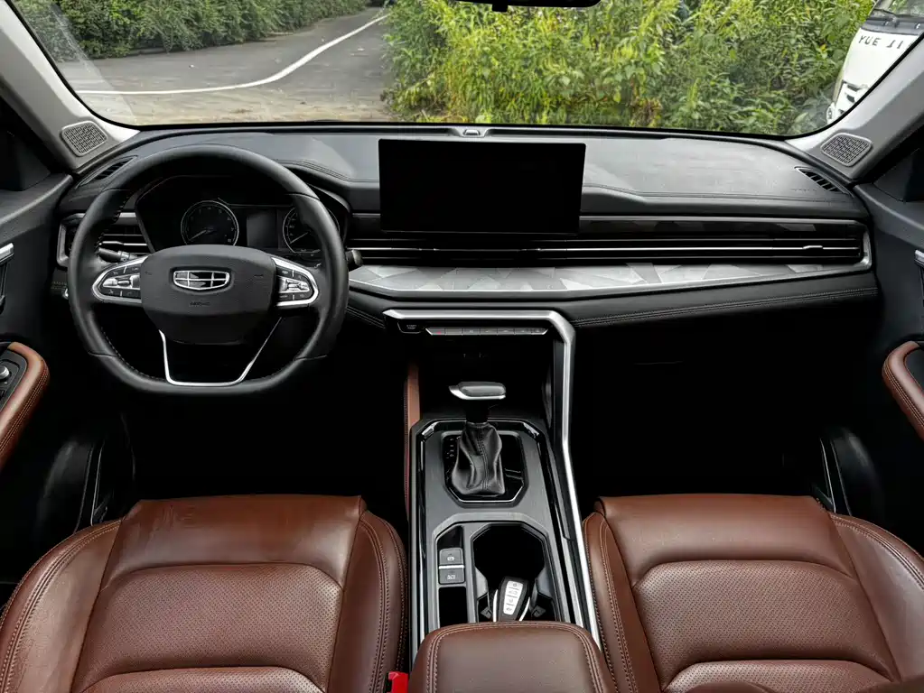 Geely Vision X6 — миниатюра 8