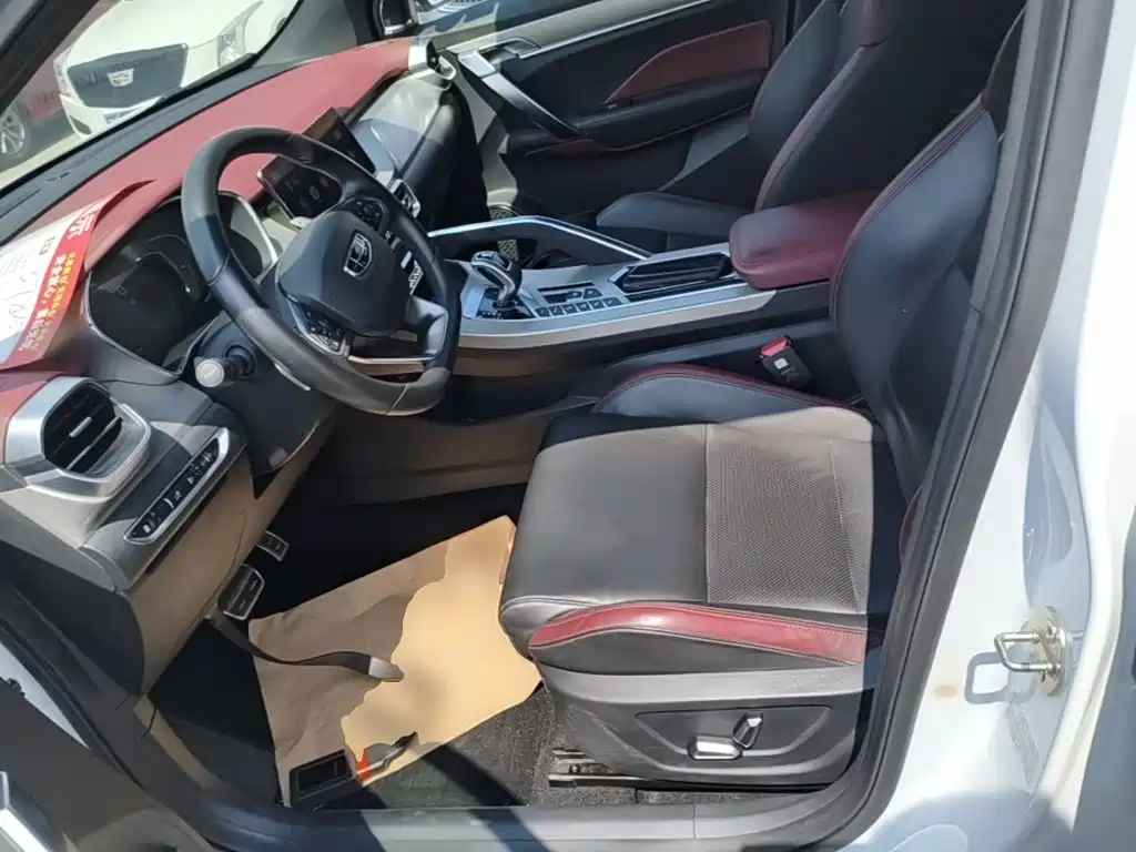 Geely Binyue — миниатюра 15