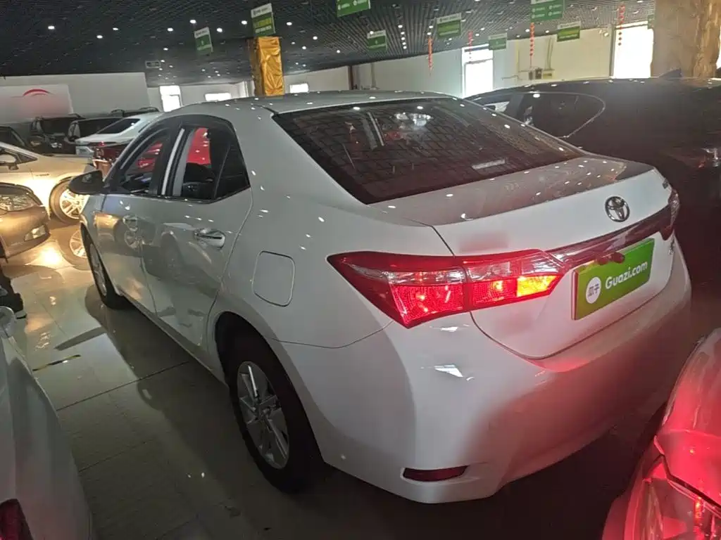 Toyota Corolla — миниатюра 5