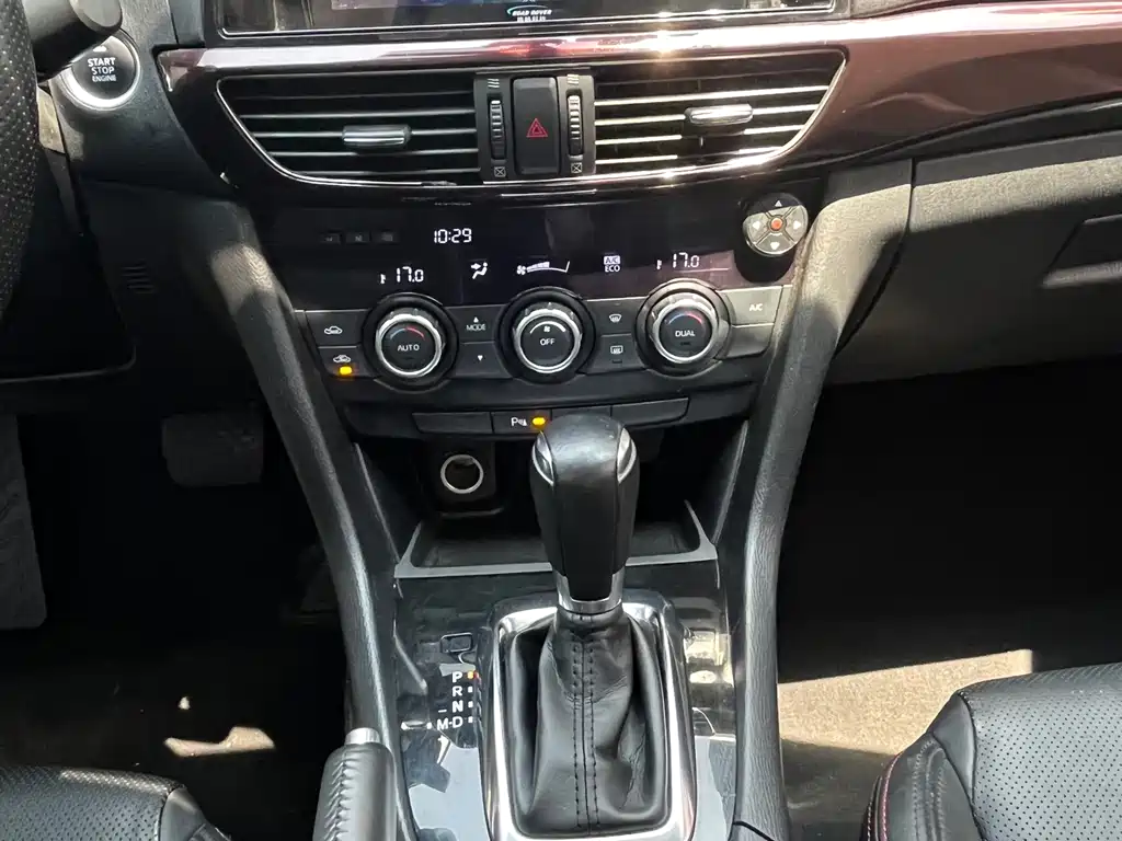 Mazda Atenza — миниатюра 9