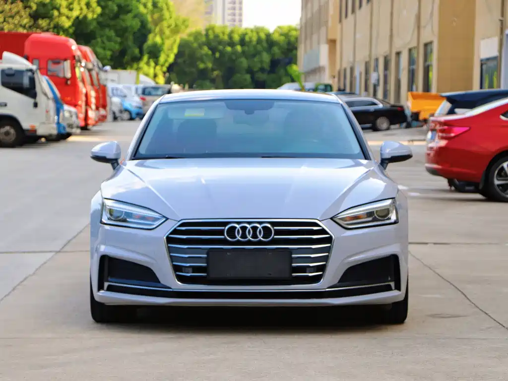 Audi A5 (Import)