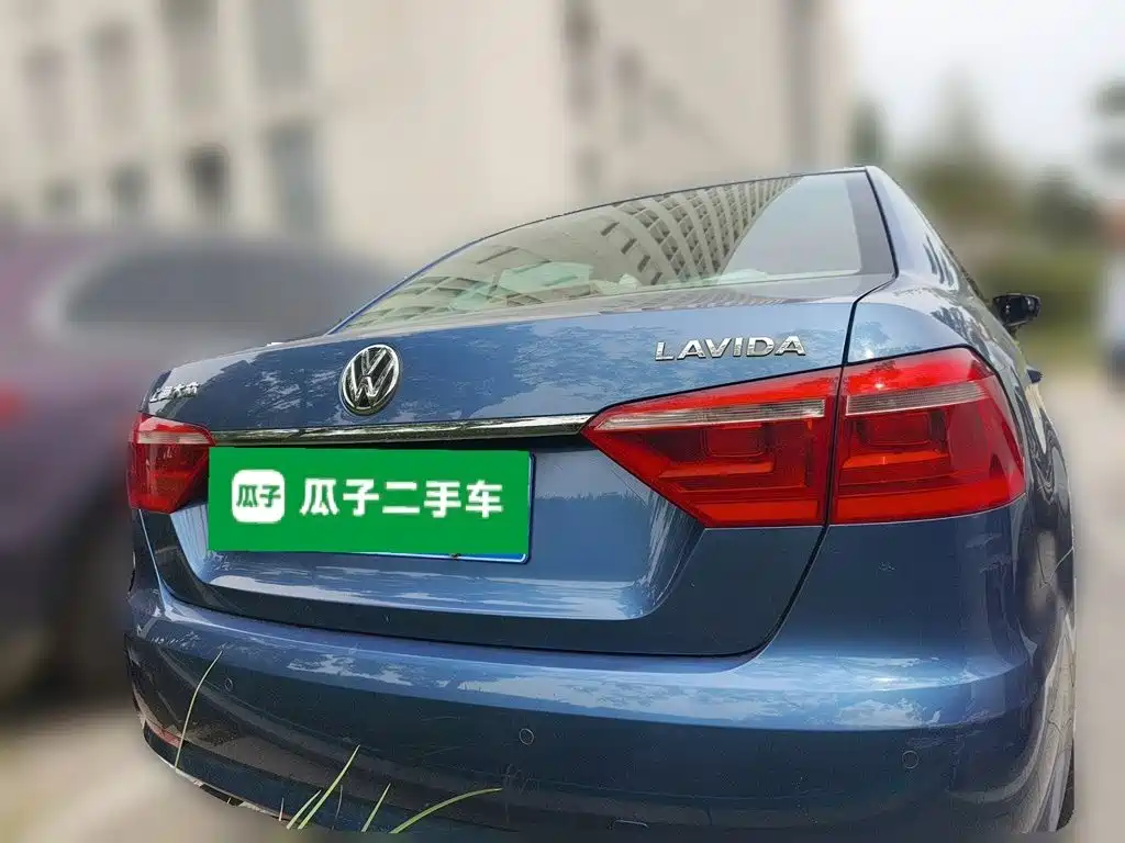 Volkswagen Lavida — миниатюра 3