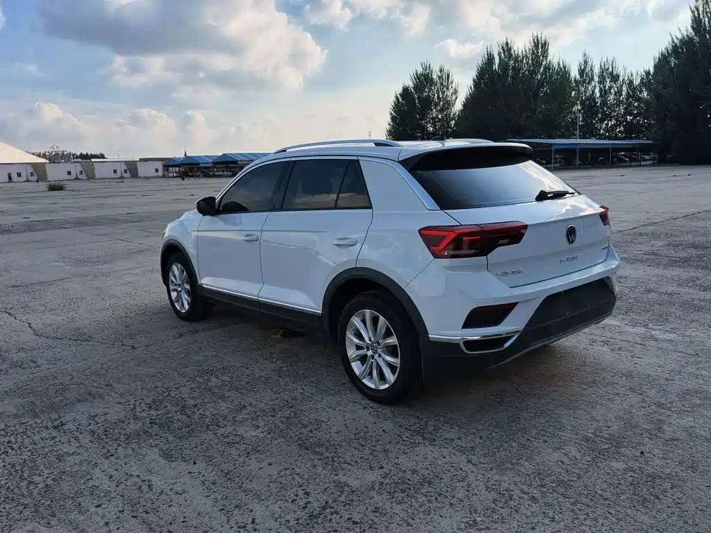Volkswagen T-Roc — миниатюра 6