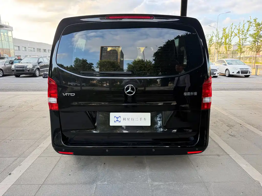 Mercedes-Benz Vito — миниатюра 12