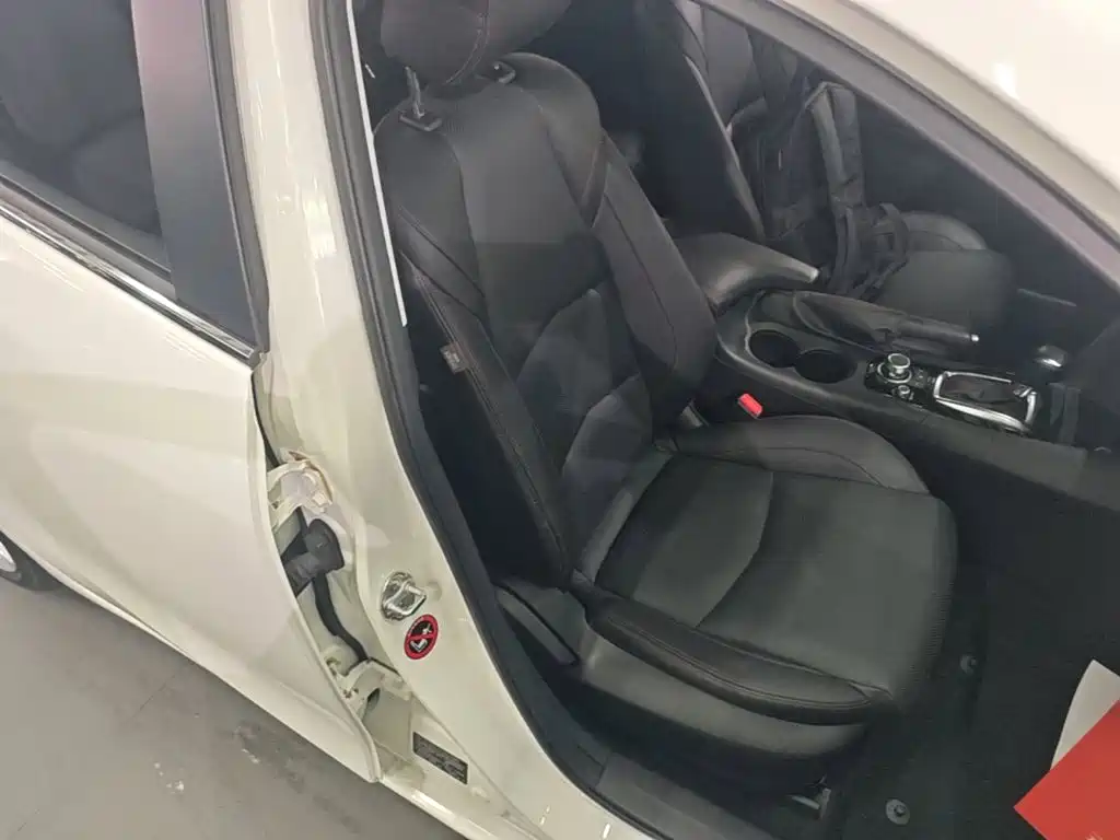Mazda 3 Axela — миниатюра 25