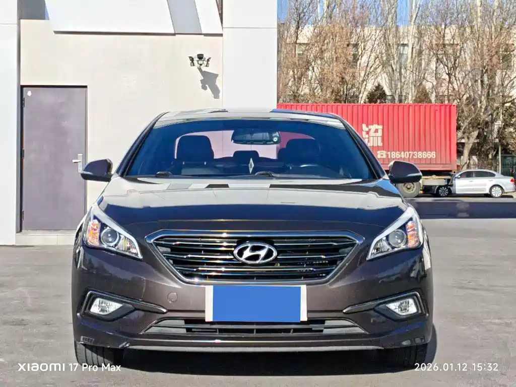HYUNDAI SONATA