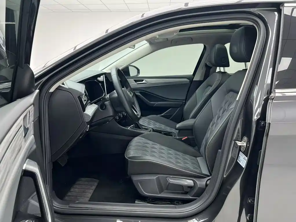 Volkswagen Sagitar — миниатюра 18