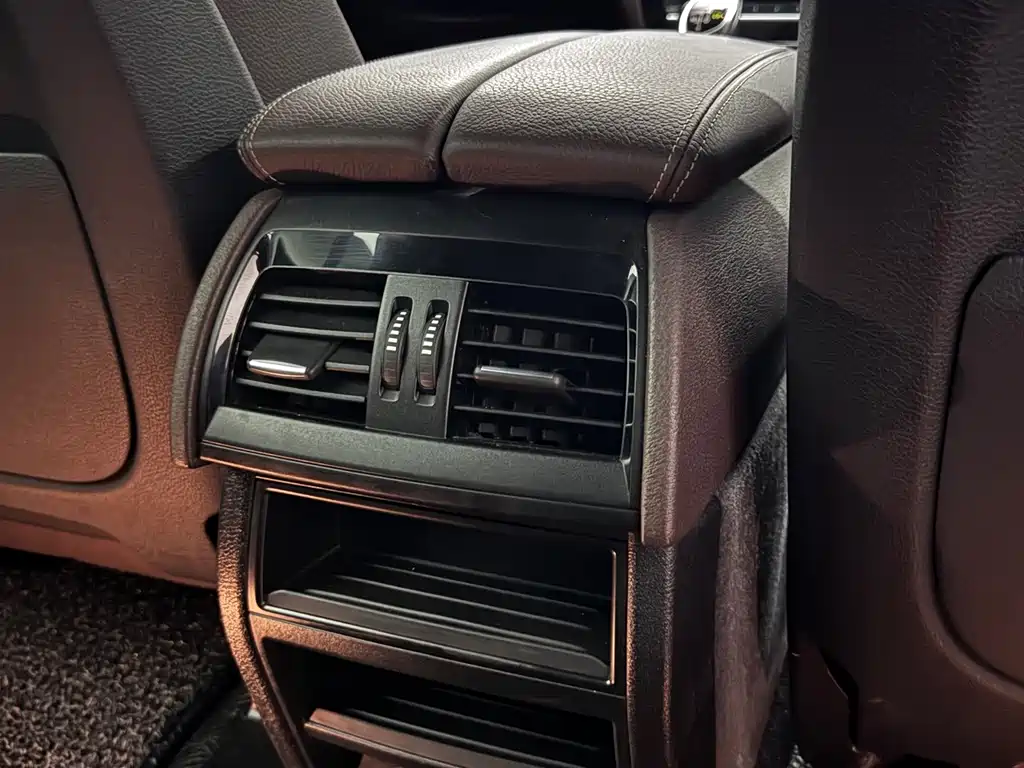 BMW X5 (Import) — миниатюра 15