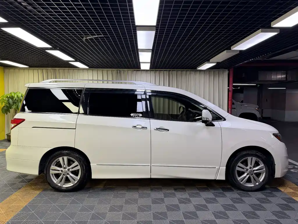 Nissan Quest — миниатюра 18