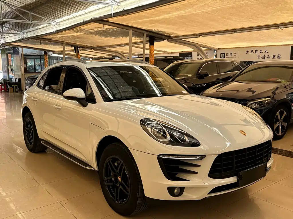 Porsche Macan — миниатюра 3