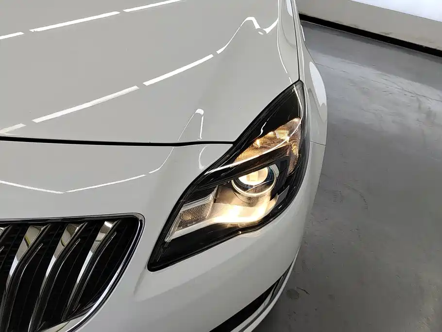 Buick Regal — миниатюра 5