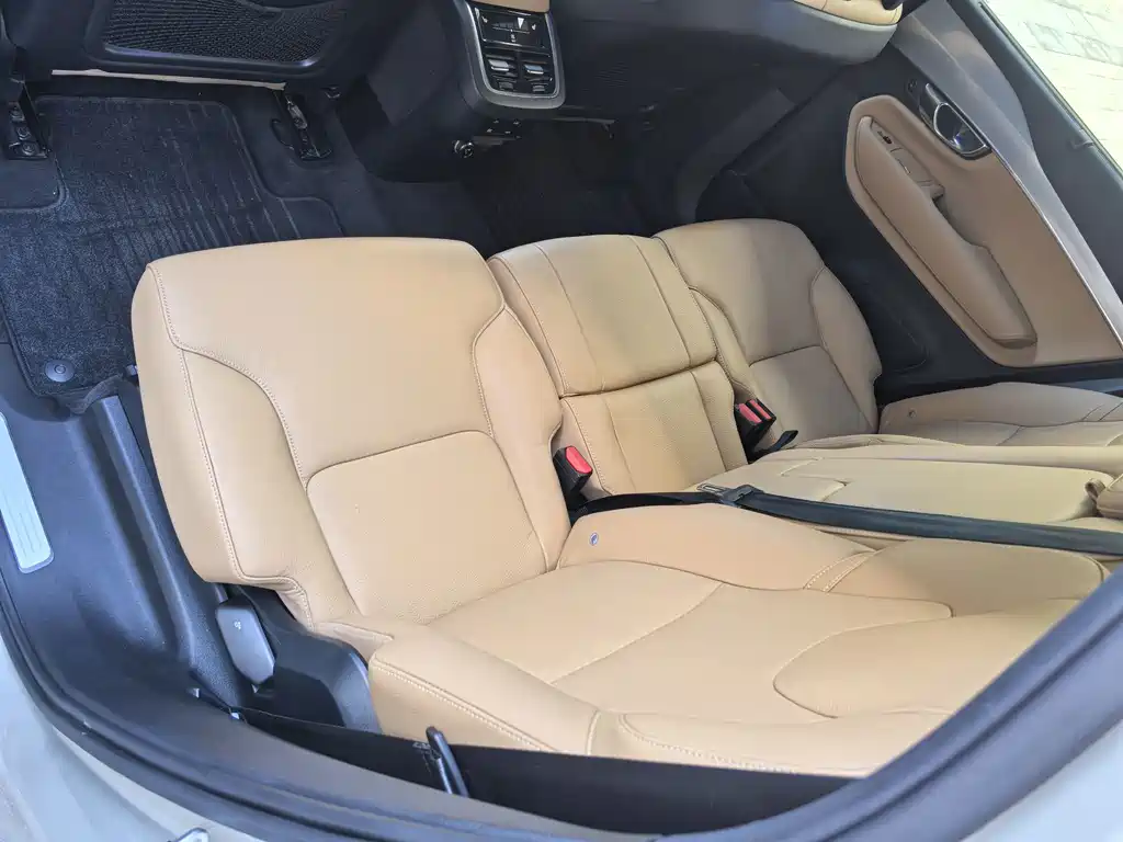 Volvo XC90 — миниатюра 19