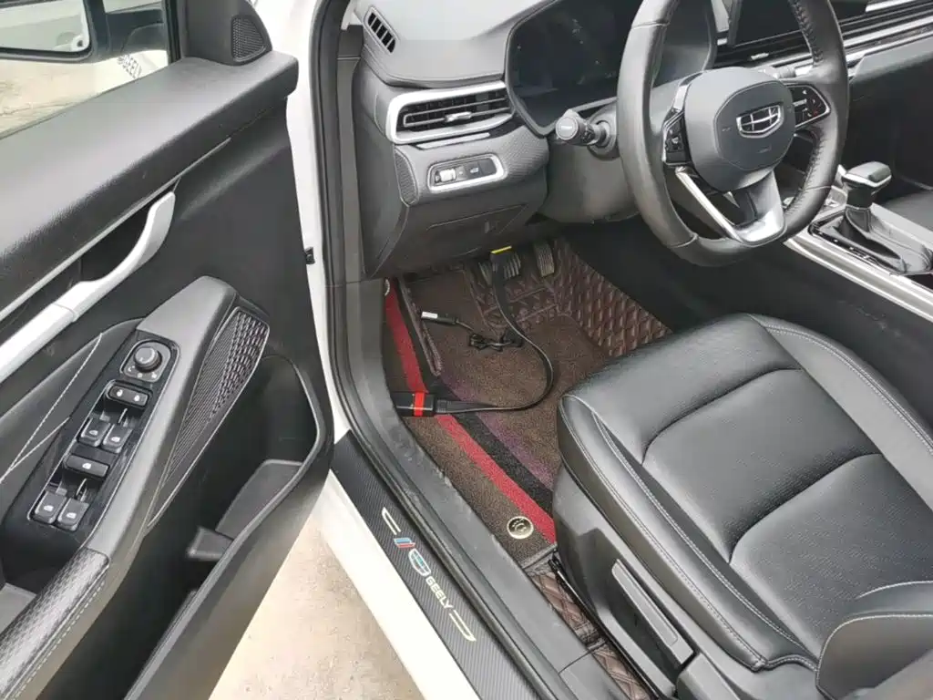 Geely Emgrand — миниатюра 16