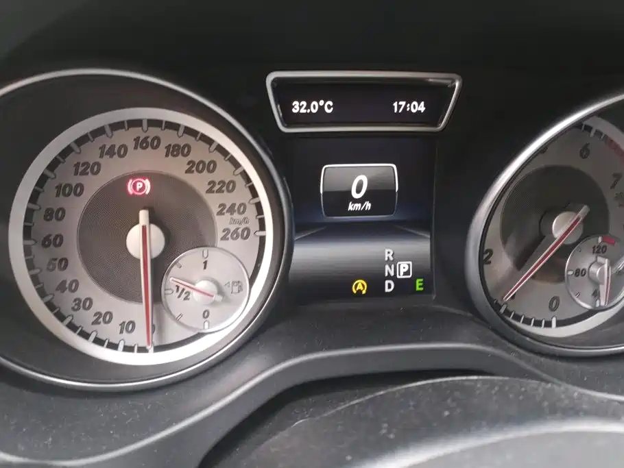 Mercedes-Benz GLA — миниатюра 14
