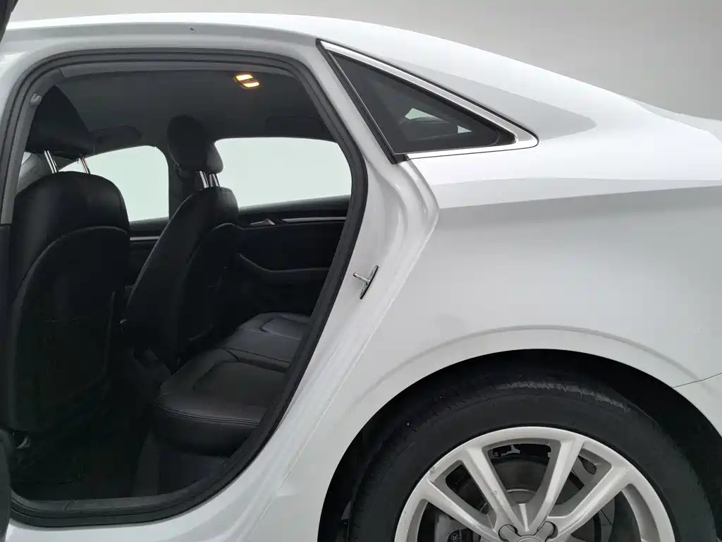 Audi A3 — миниатюра 15