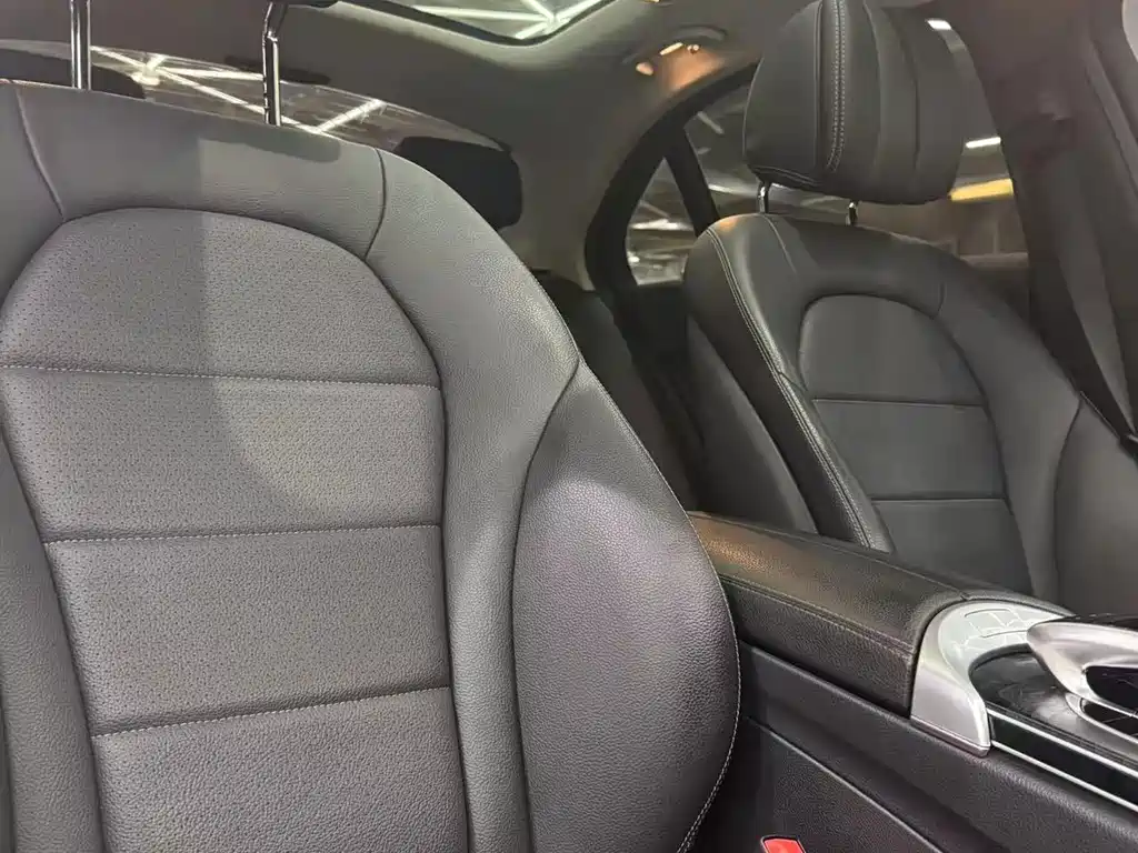 Mercedes-Benz C-Class — миниатюра 9