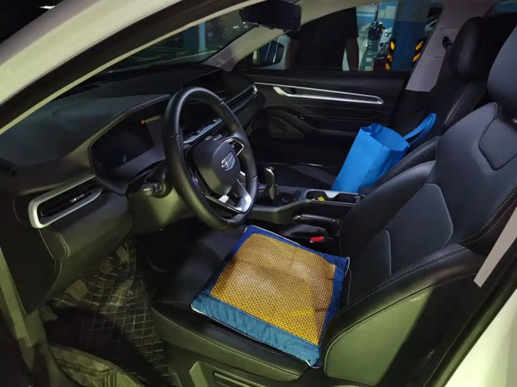 Geely Emgrand — миниатюра 11
