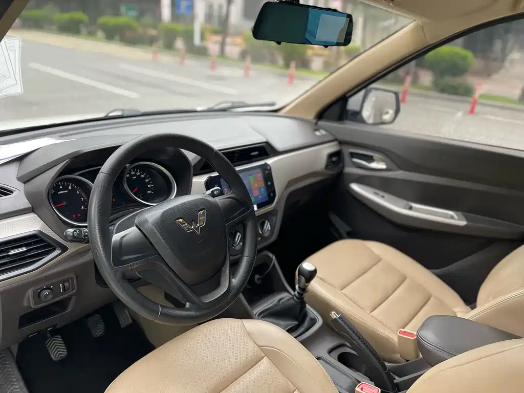 Wuling Hongguang — миниатюра 20