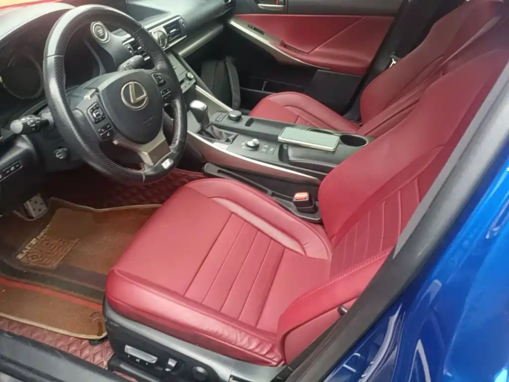 Lexus IS — миниатюра 15