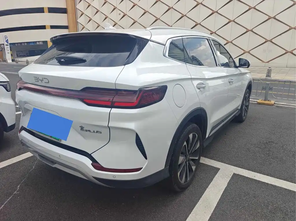 BYD PLUS New Energy — миниатюра 4