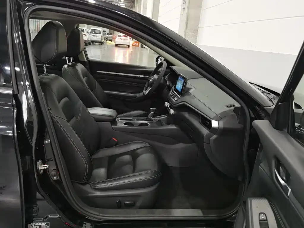 Nissan Teana — миниатюра 23