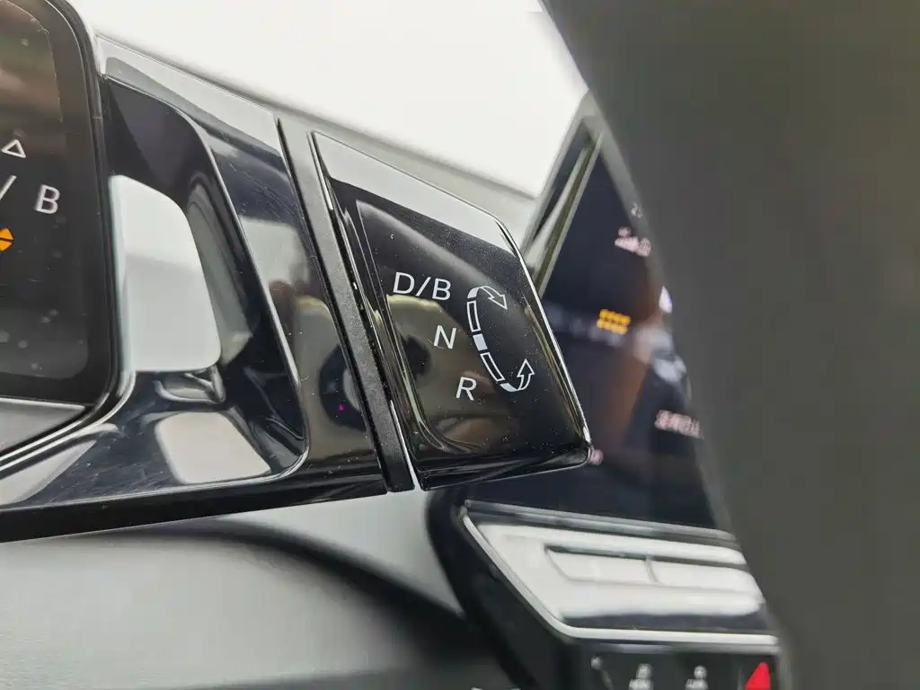 Volkswagen ID.3 — миниатюра 13