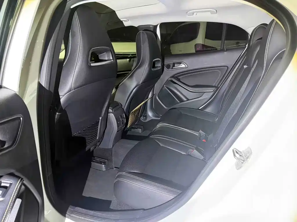Mercedes-Benz GLA — миниатюра 3