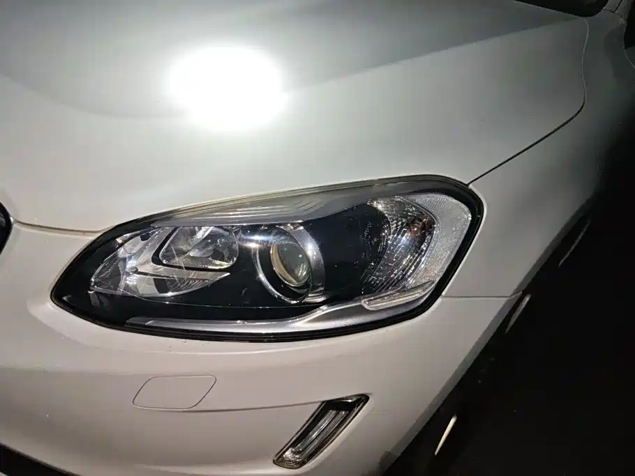 Volvo XC60 — миниатюра 5