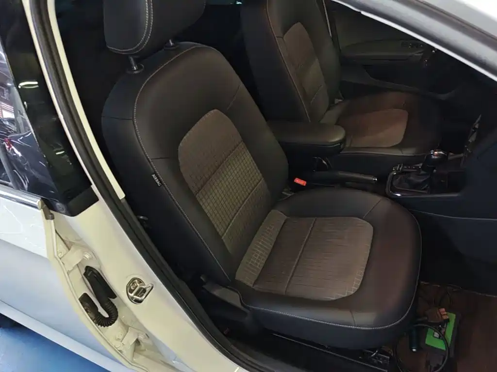 Volkswagen Santana — миниатюра 25