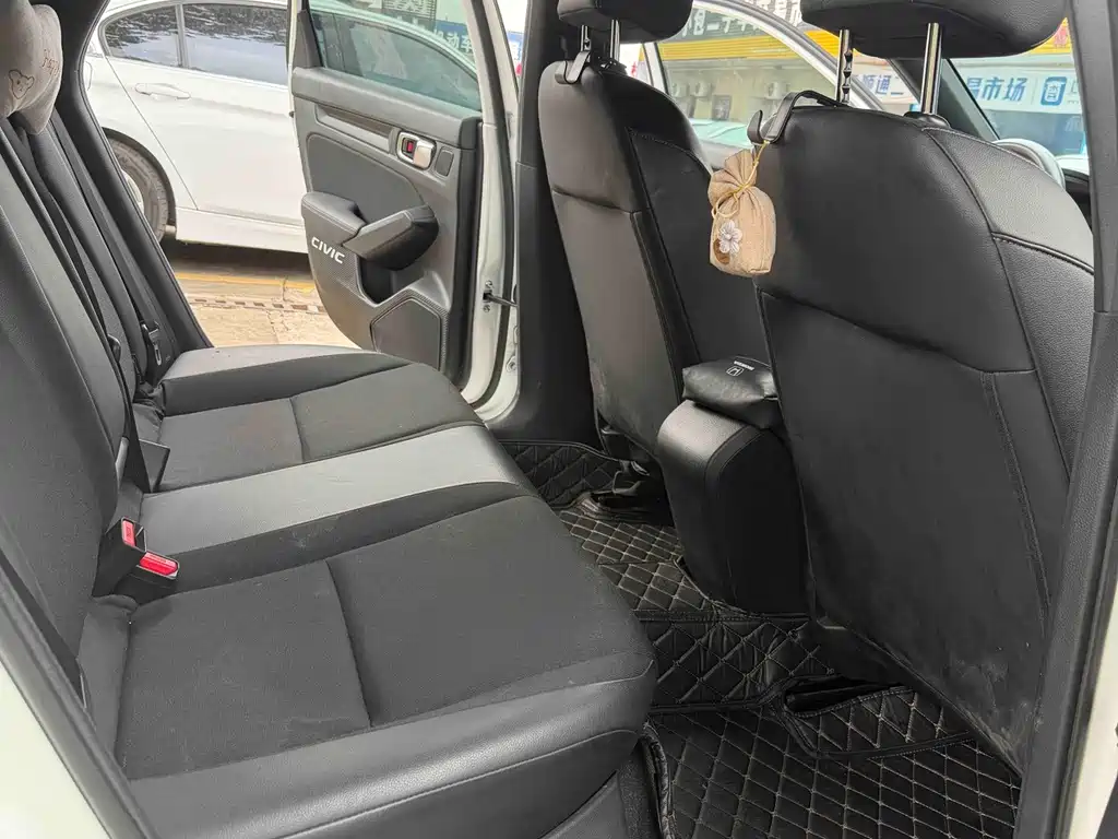 Honda Civic — миниатюра 11