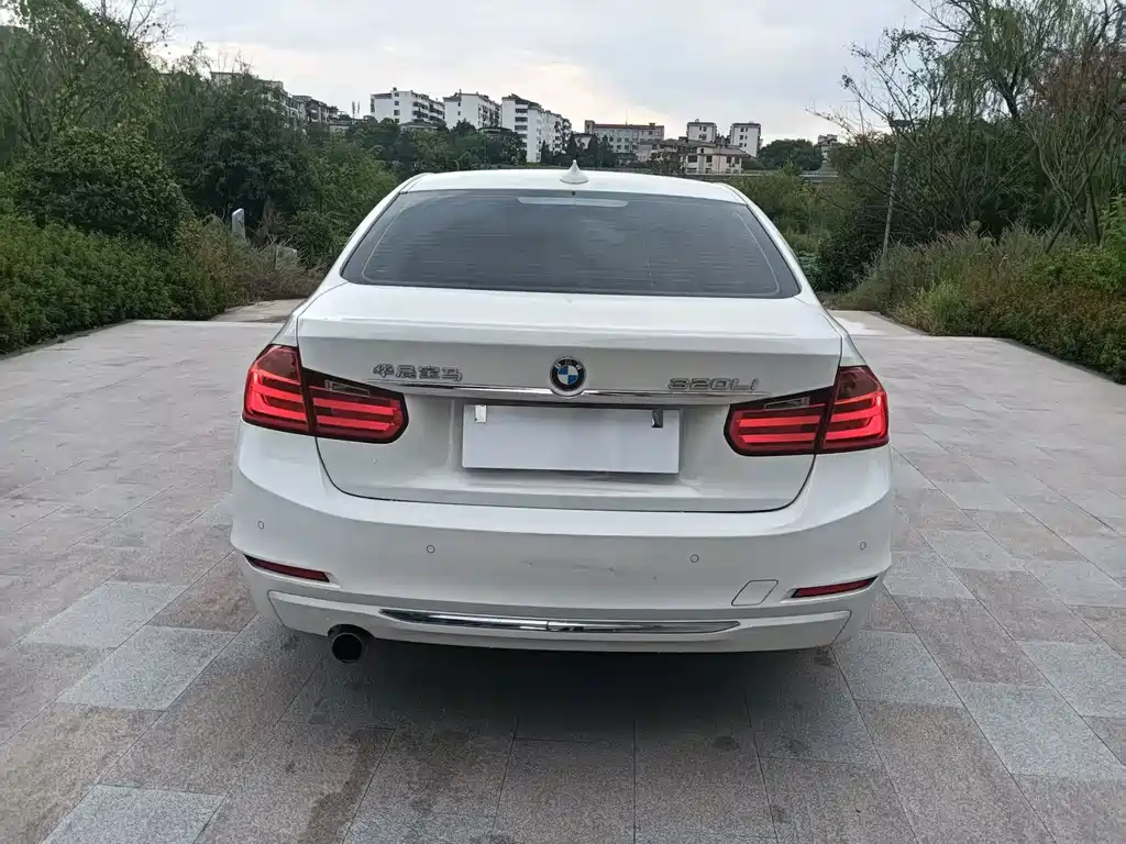 BMW 3 Series — миниатюра 5