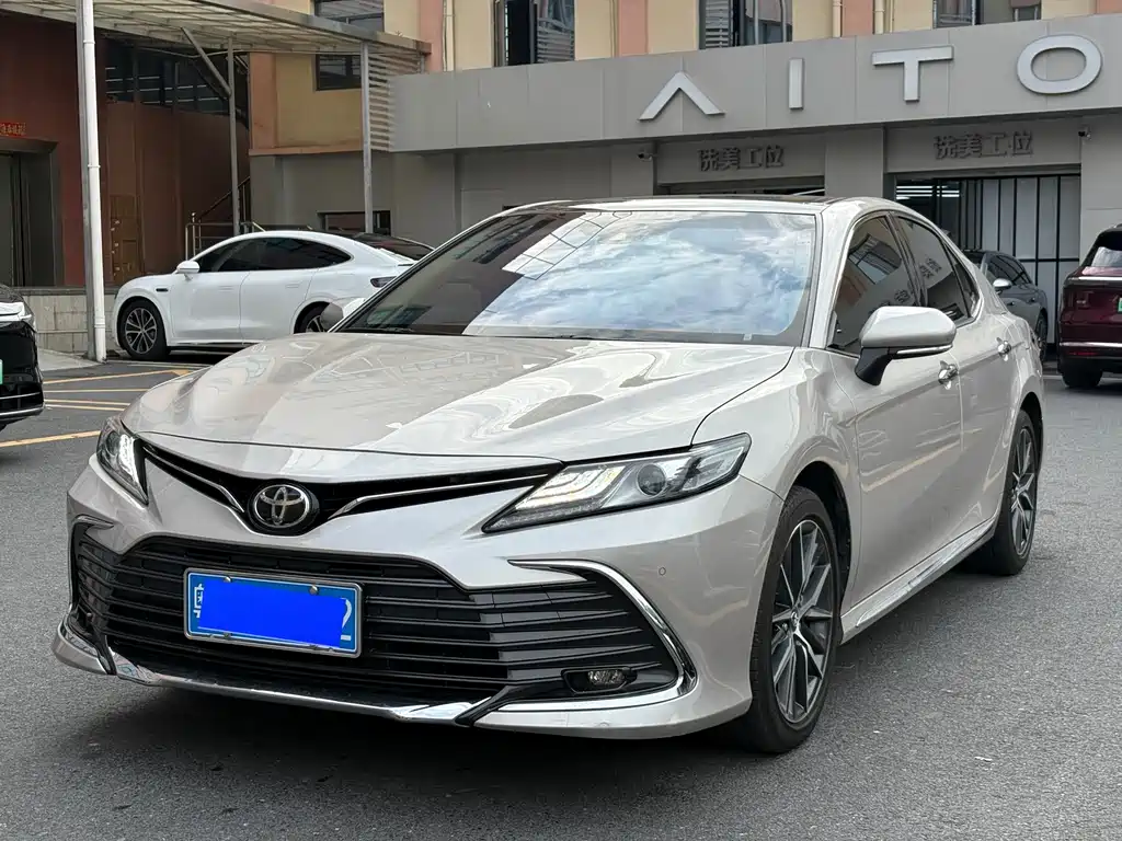 Toyota Camry 2024