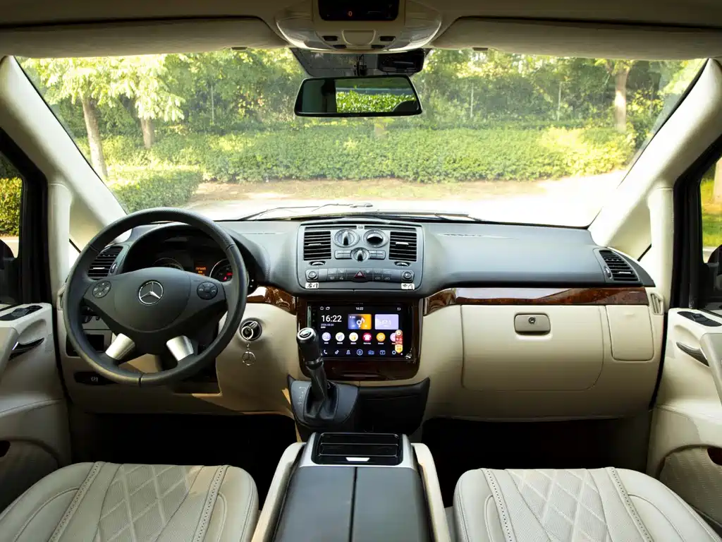 Mercedes-Benz Viano — миниатюра 27