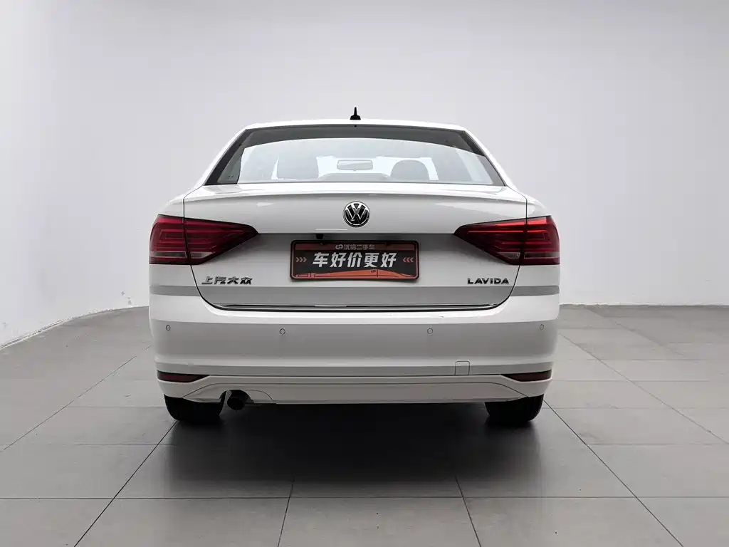 Volkswagen Lavida — миниатюра 4