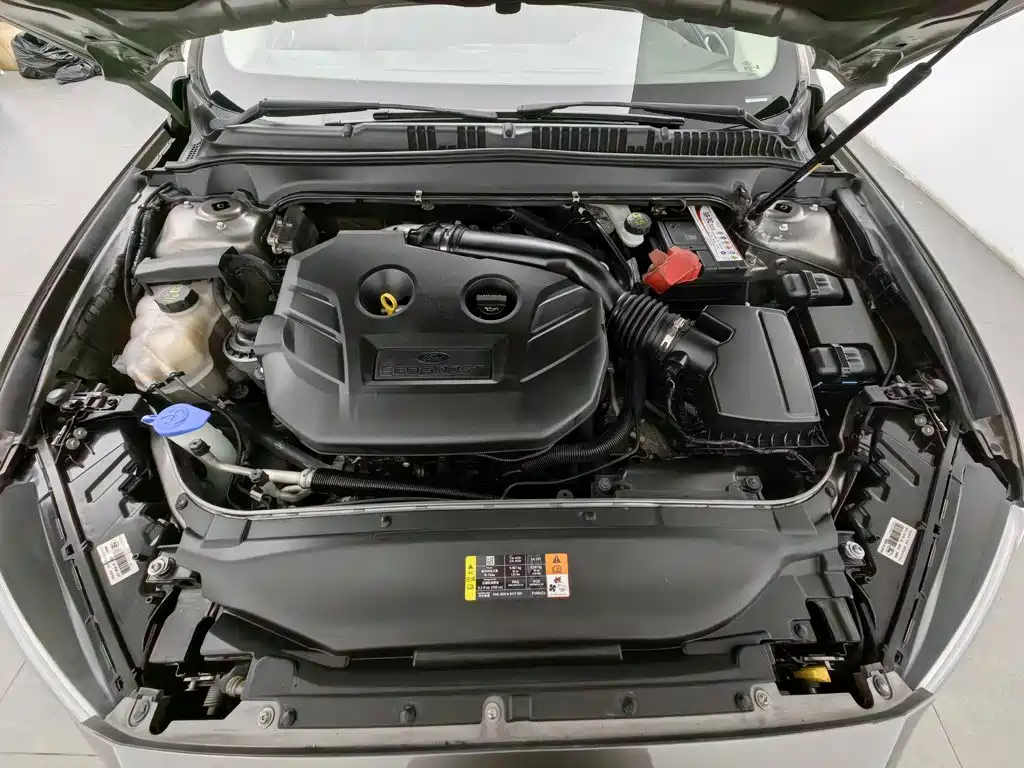 Ford Mondeo — миниатюра 6